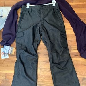 Aperture snow board pants. Small. Waterproof.
